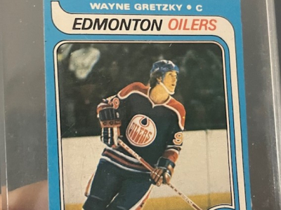 Card show returns to mall