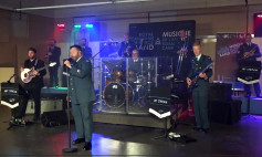 jET sTREAM bAND.jpg