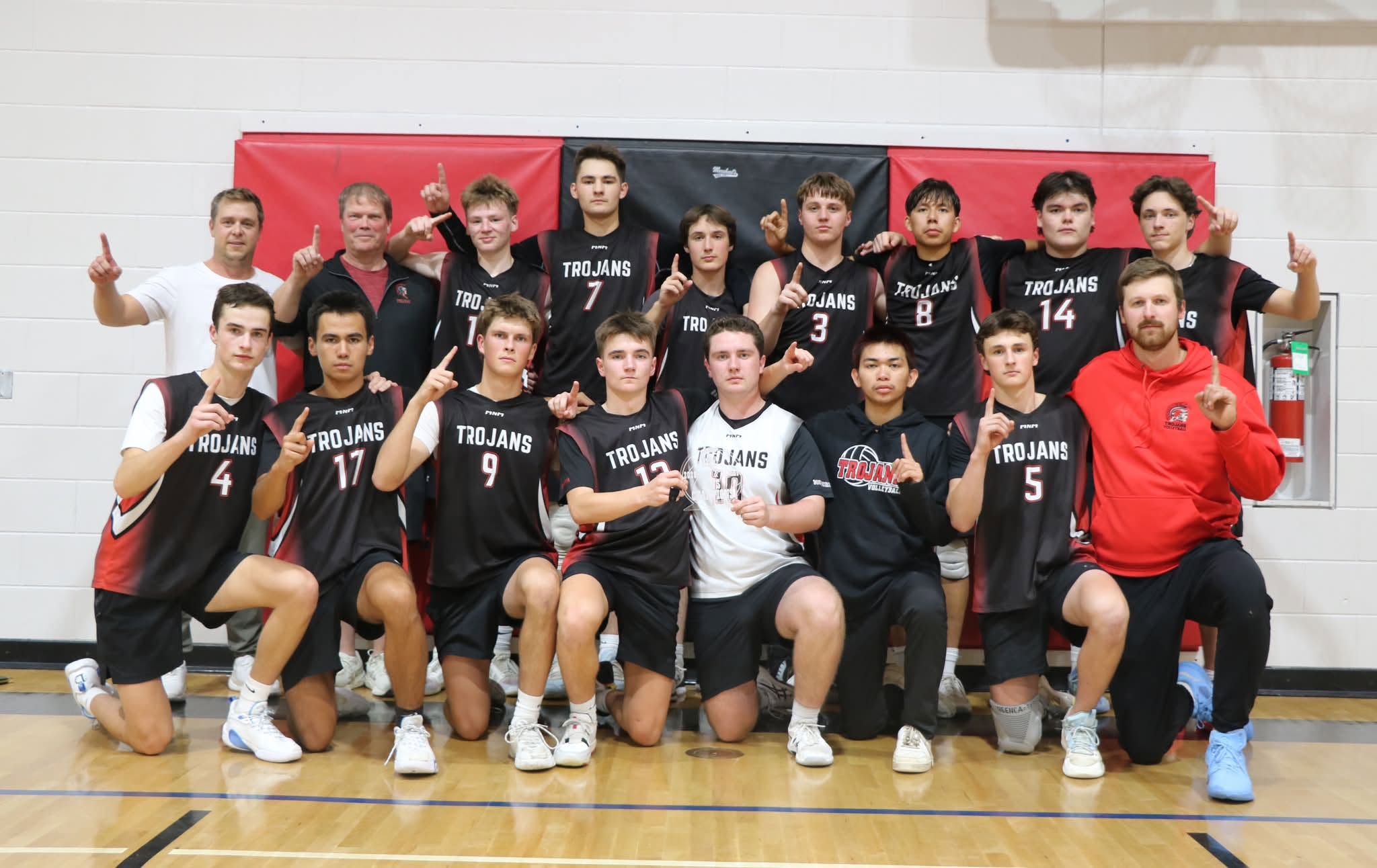 The Banner Stays In Russell - 730 CKDM